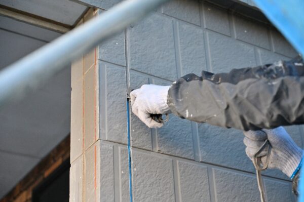 冬の外壁塗装も安心！年内に外壁塗装を終えて、気持ちよく新年を迎えましょうサムネイル