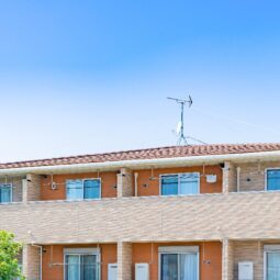 古いアパートも外壁塗装でおしゃれに変身！入居者アップの秘訣サムネイル