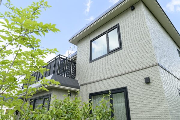 外壁の冬のダメージは大丈夫？春にチェックしたい外壁のサインサムネイル