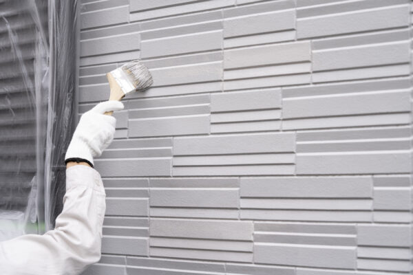 コスパ重視ならこれ！10年後に差がつく塗料の選び方サムネイル